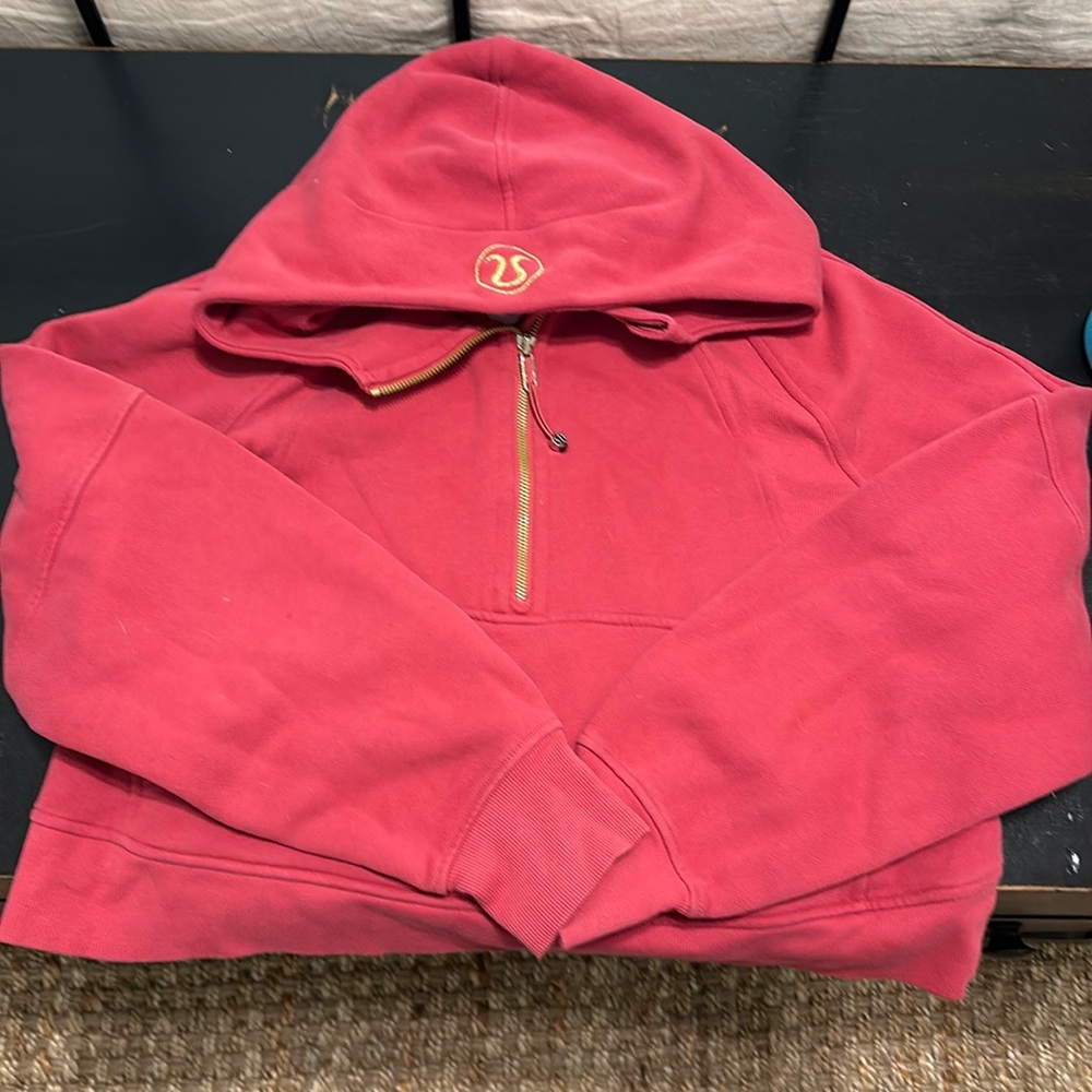 NWOT Lululemon Scuba Size M/L
